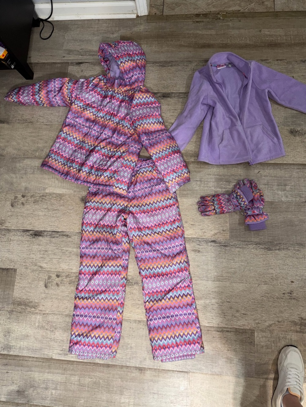 Full set The Children's Place Girls Purple Zigzag Puffer Jacket & Snow Pants Set